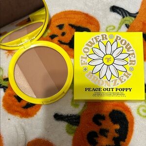 Flower Power Bronzer - Peace Out Poppy
